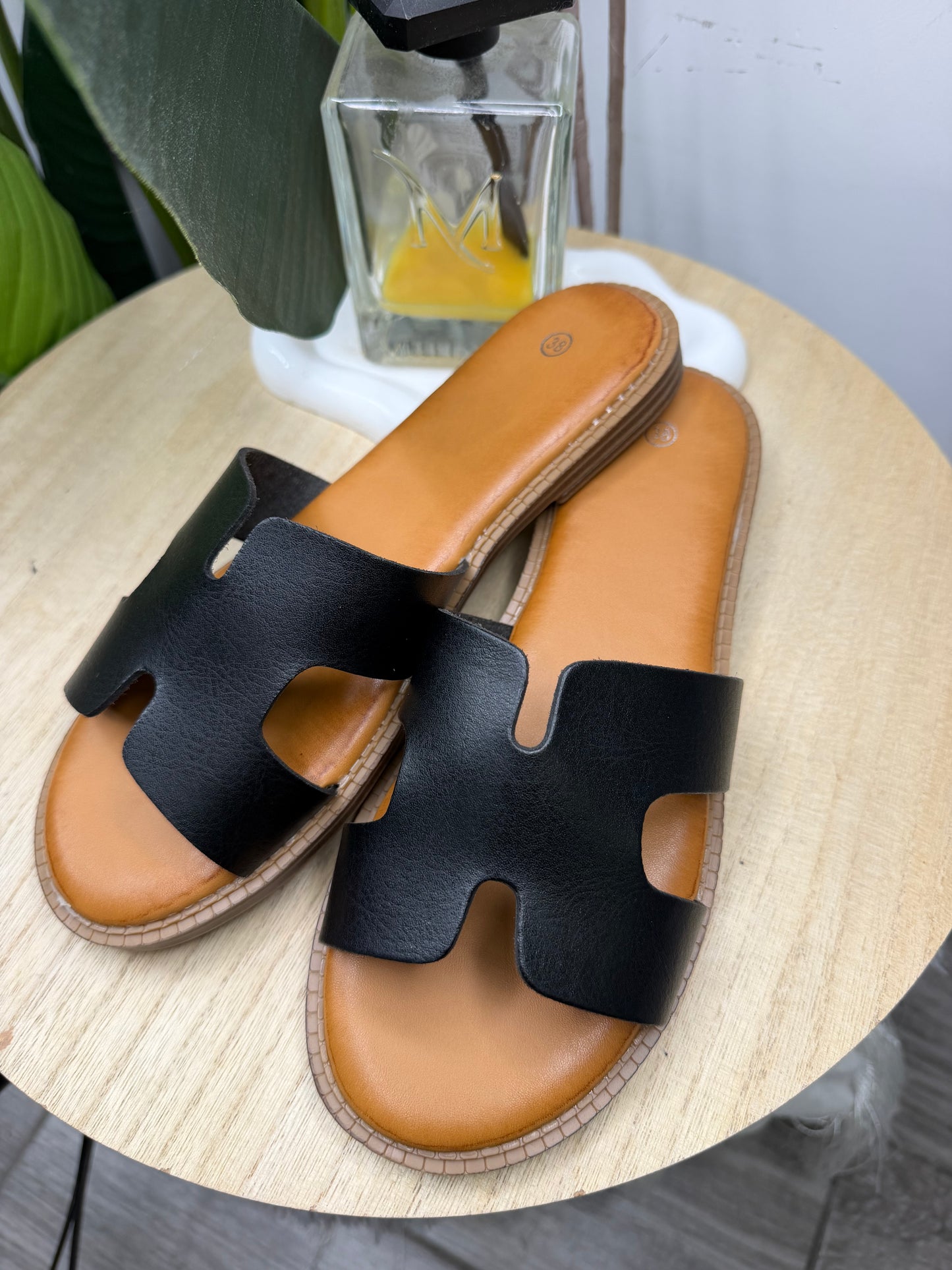 Ciabattina black 391