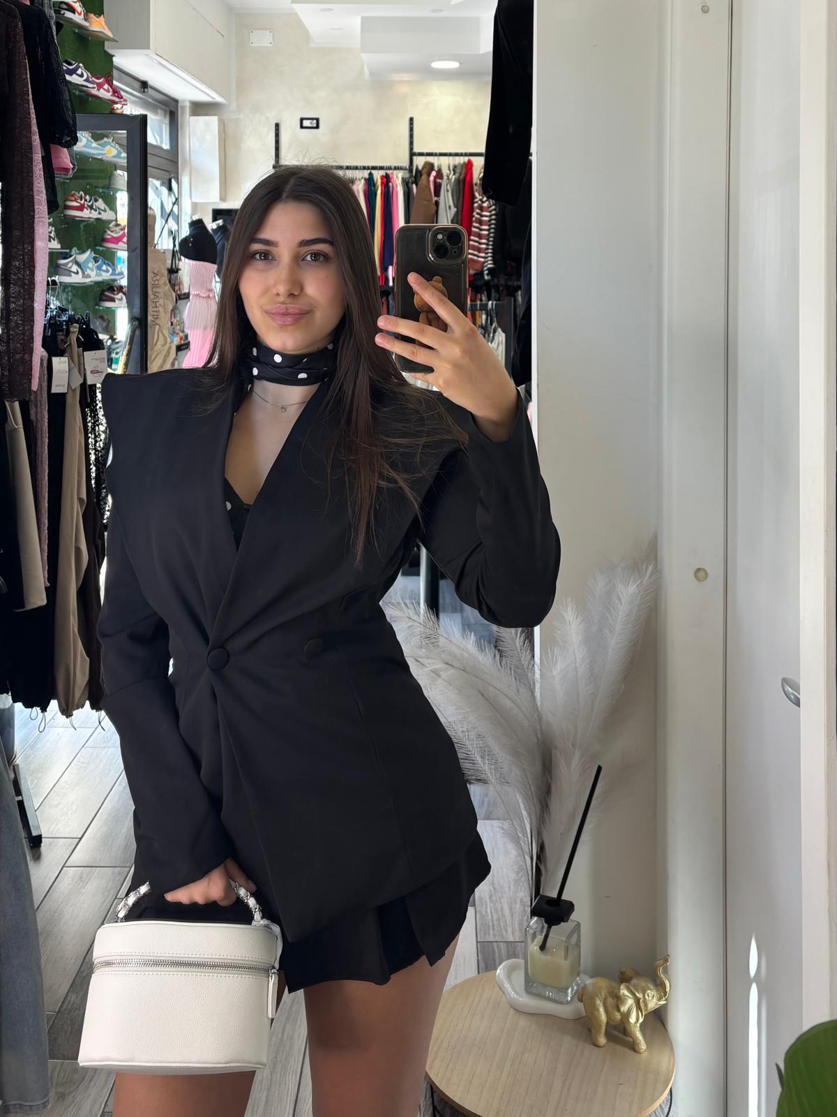 Giacca con spacchi spalle 7011