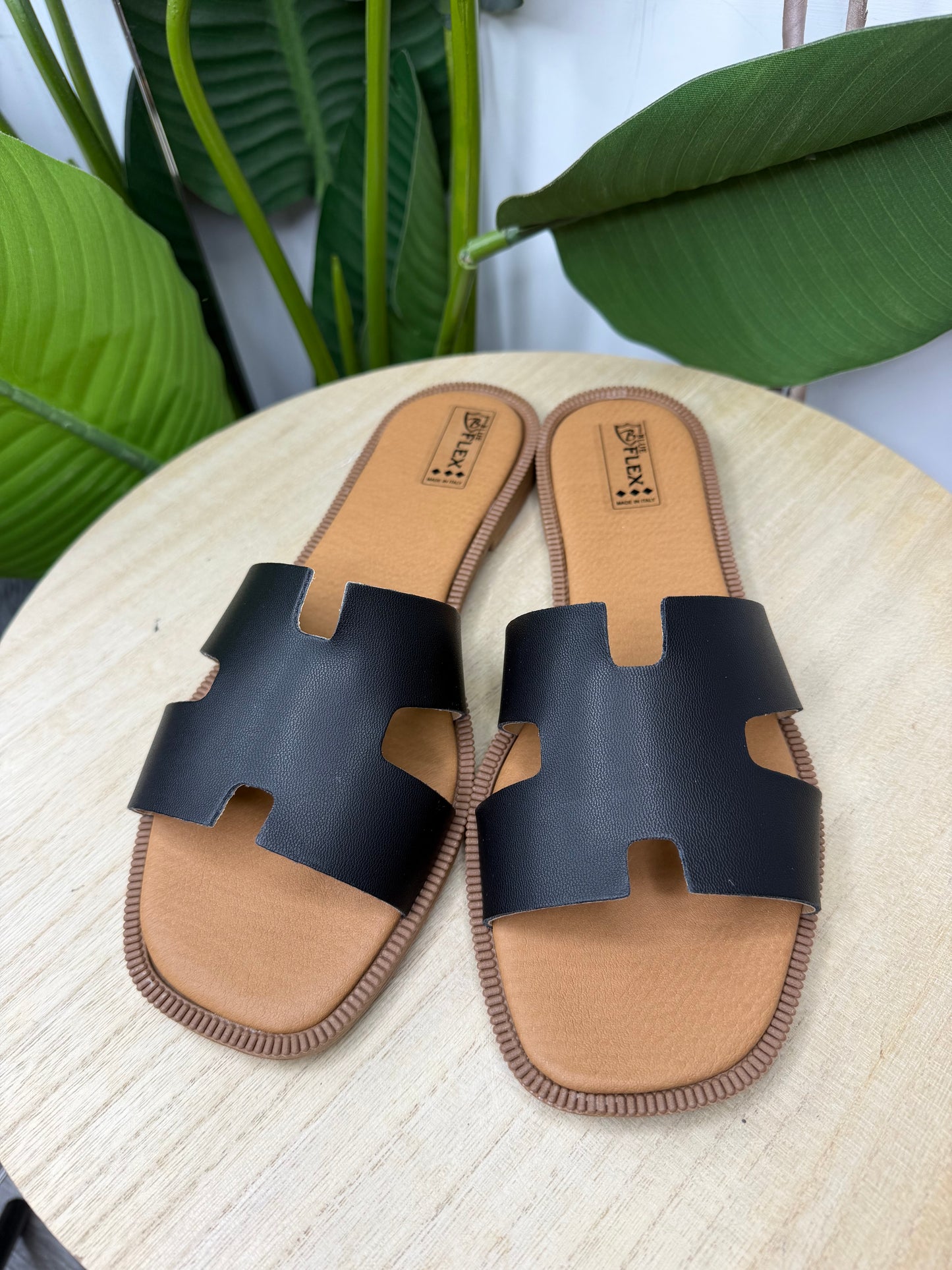 Ciabattina punta squadrata black 600