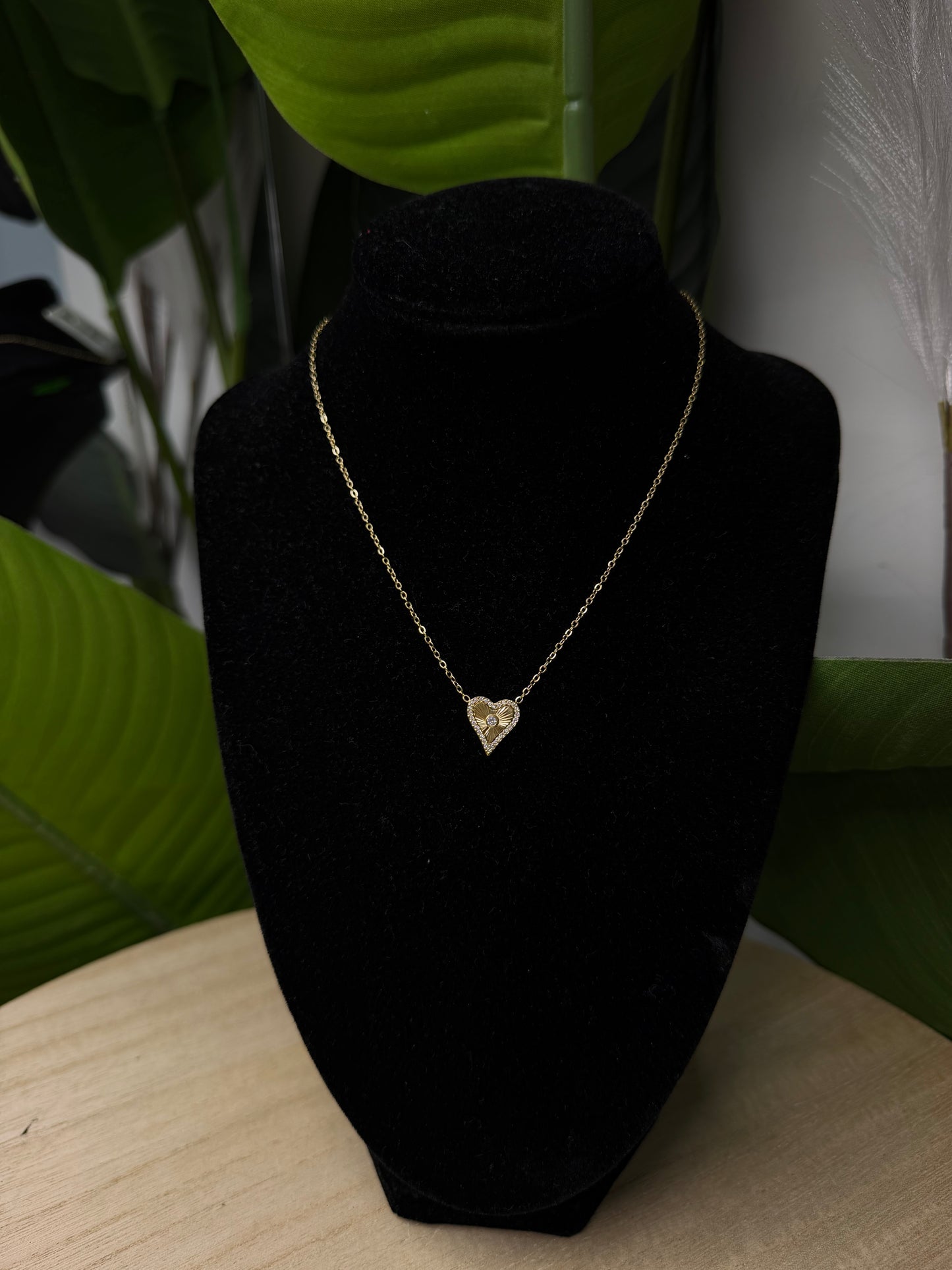 Collana gold cuore e punto luce