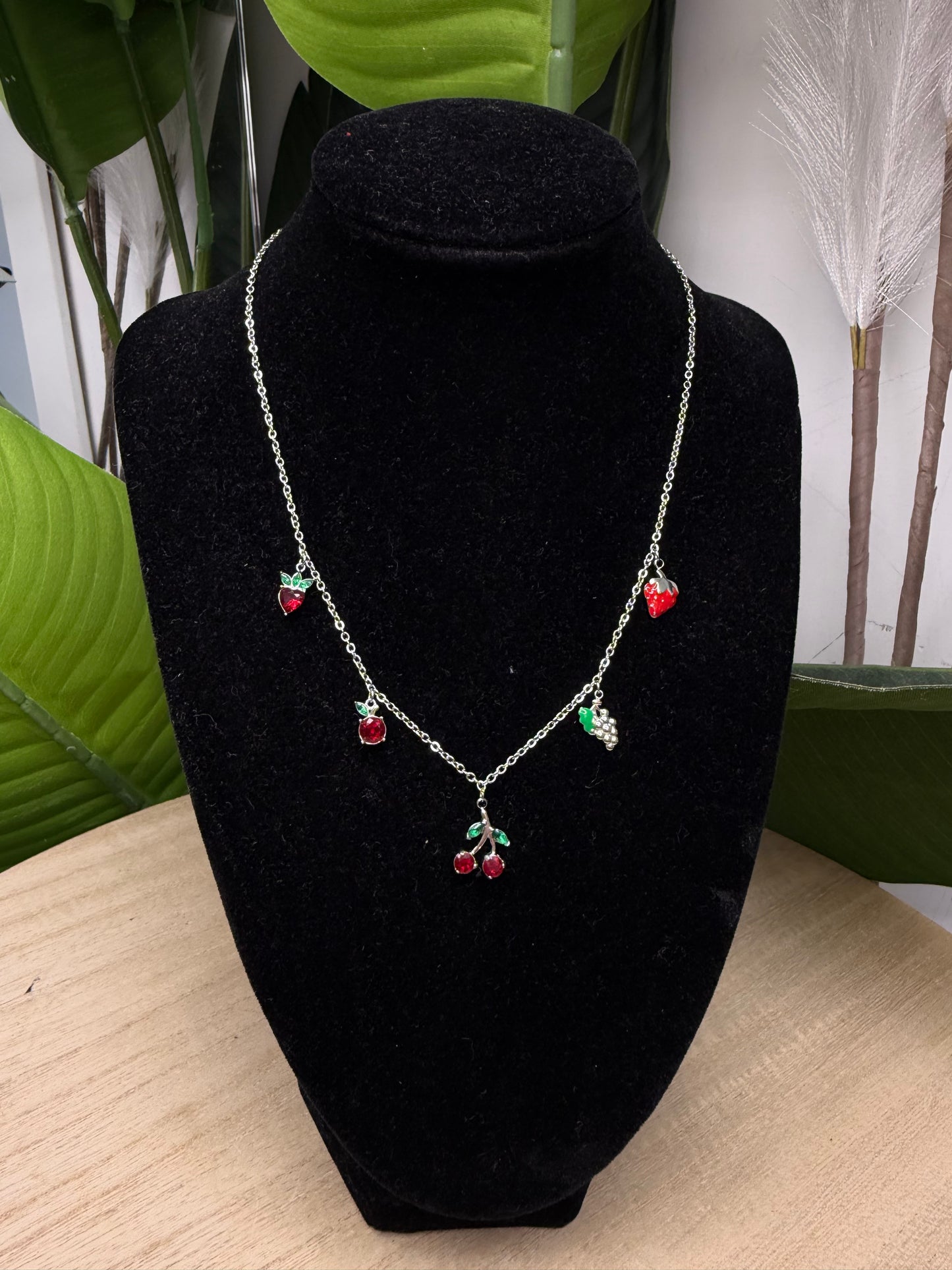 Collana silver ciondoli frutta