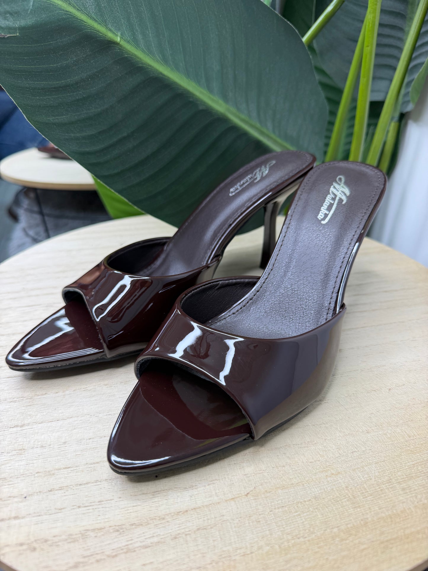 Tacco lucido dark brown 380