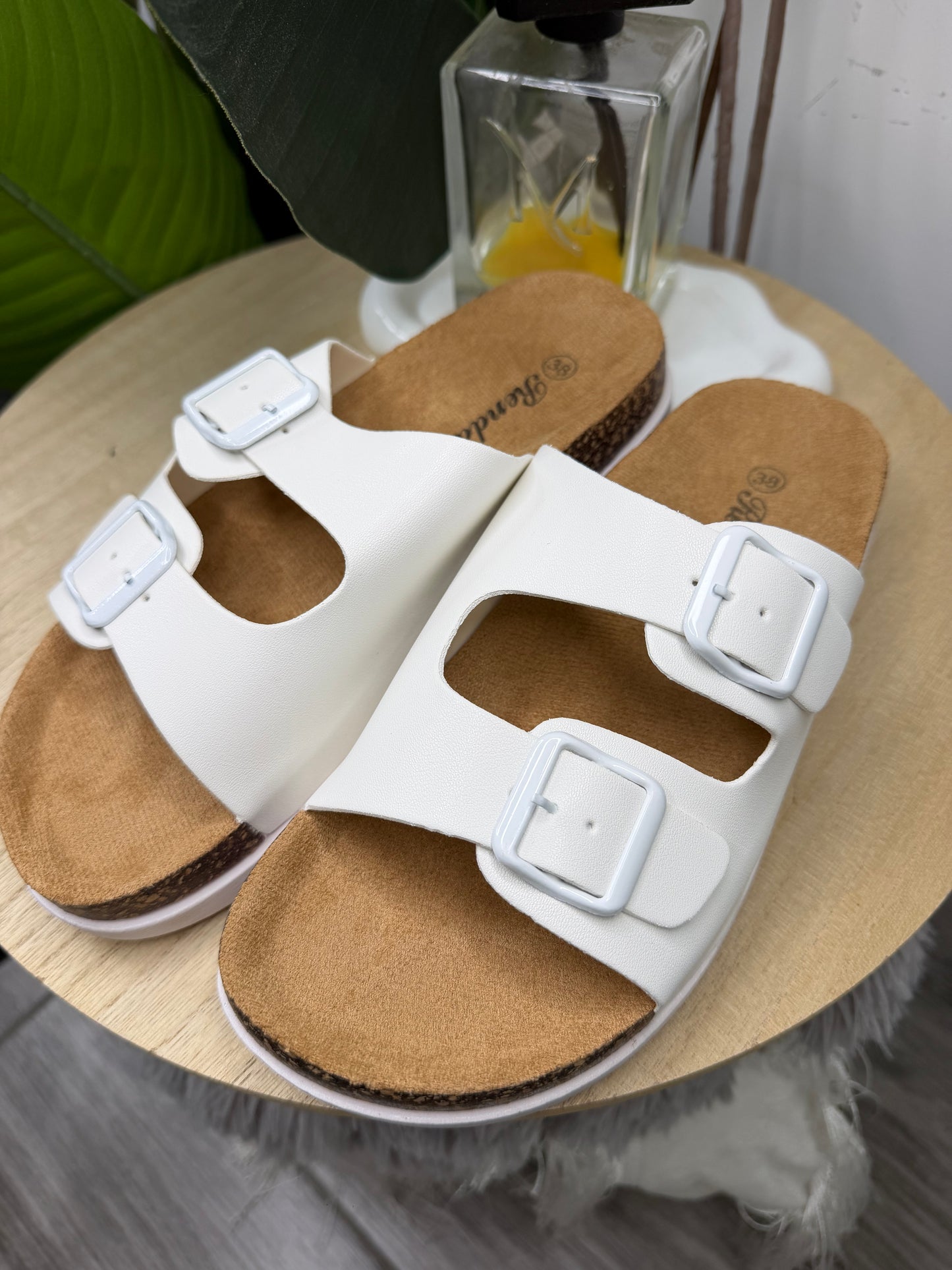 Ciabattina white 266-1