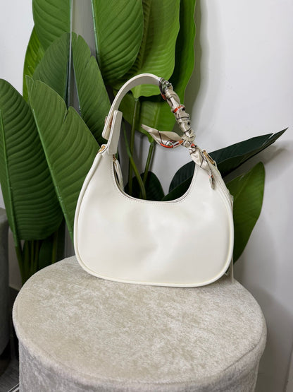 Borsa mezza luna 8990