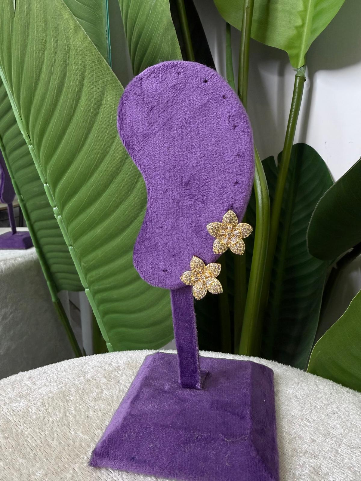 Orecchine fiore strass gold