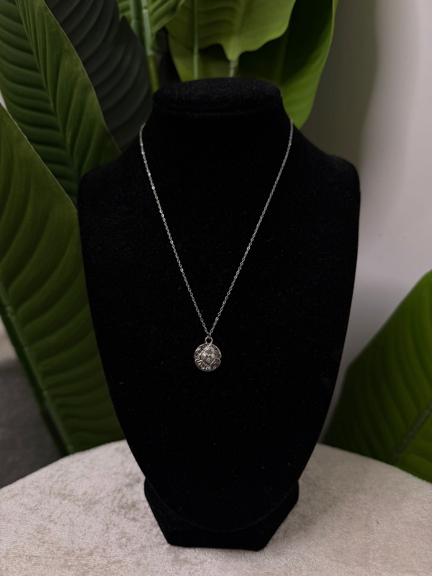 Collana placchetta cuore lavorata silver