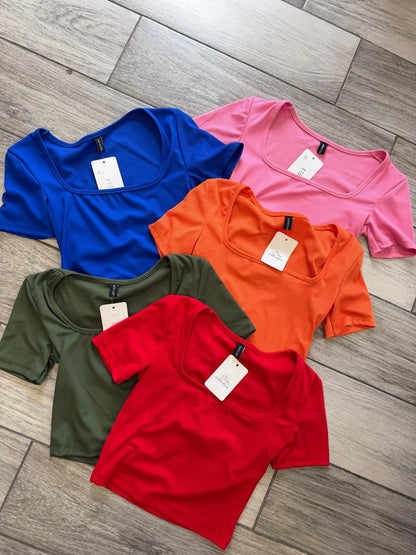 T-shirt scollo quadrato 5105